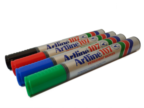 Marcadores permanentes Artline 107