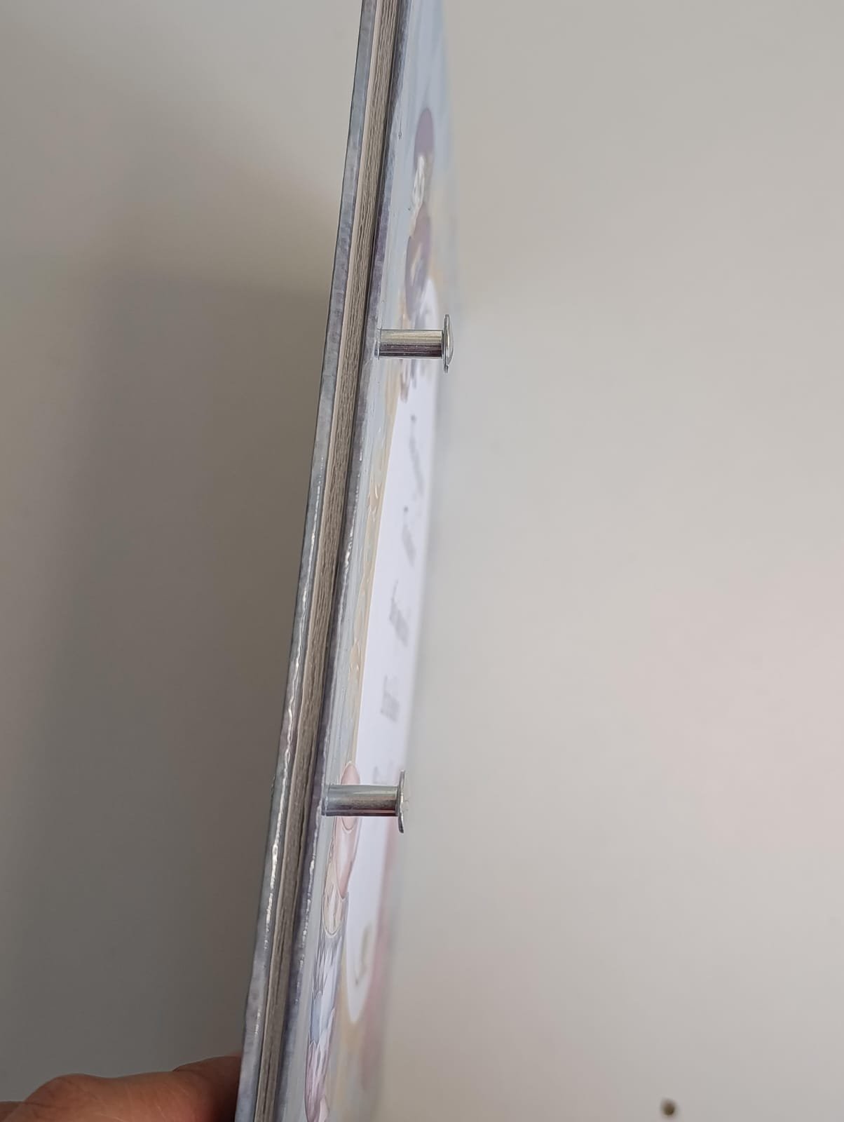 Carpeta Personalizada con Tornillos - Imagen 2